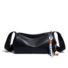 2025新款包包男士斜挎包简约休闲单肩包男潮牌百搭通勤包圆筒挎包