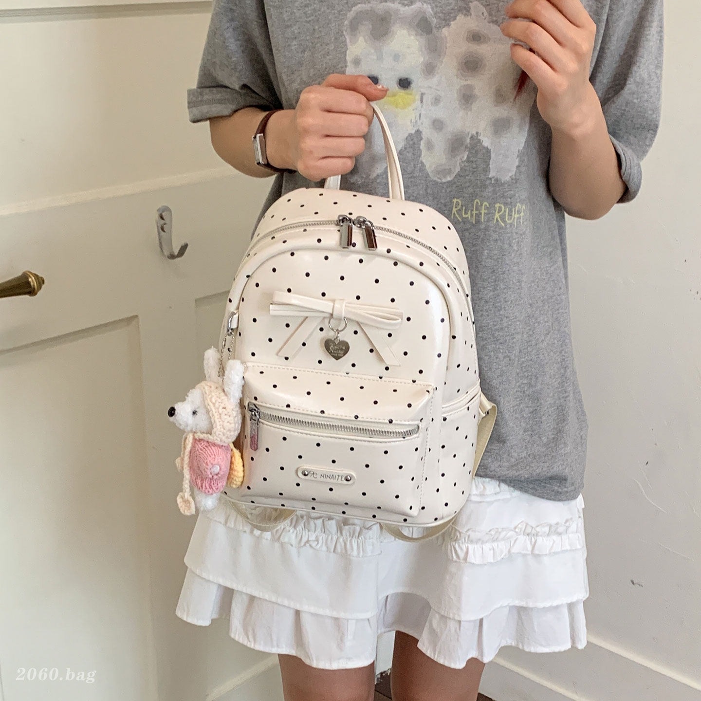 2026 Mochila de hombro exquisita ocio de gran capacidad bolso de hombro de mujer verano nuevo estilo de escuela