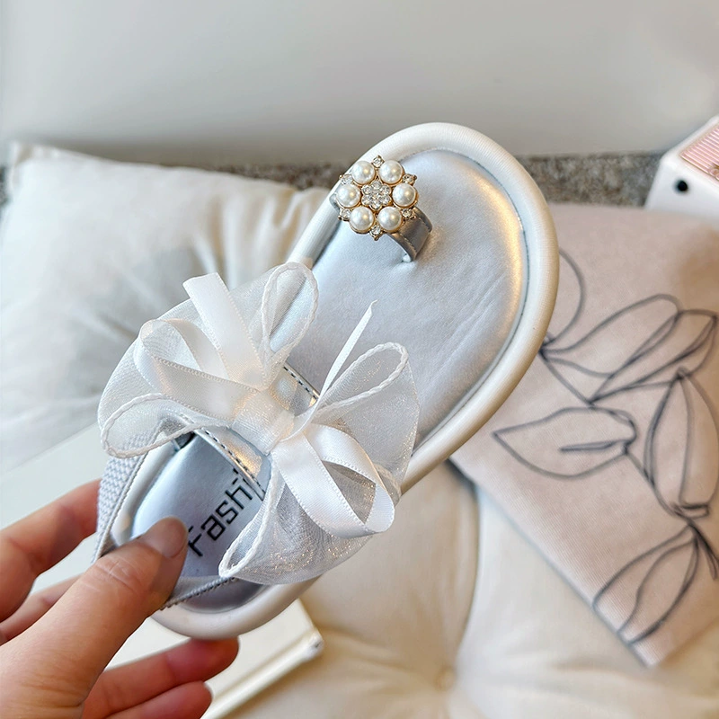 Детские модные сандалии лето 2025, новые, плоские, для малышей и детей среднего размера, туфли-принцессы, повседневная обувь