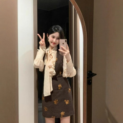 法式小香风套装内搭衬衫收腰背带裙显瘦叠穿亮片背心连衣裙2025