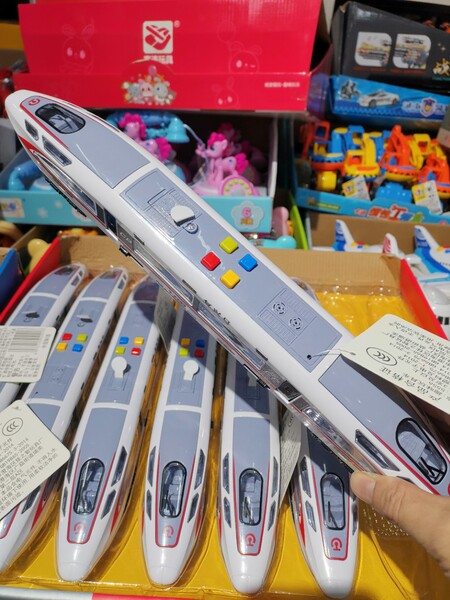 quality realistic universal inertia music lightweight toy