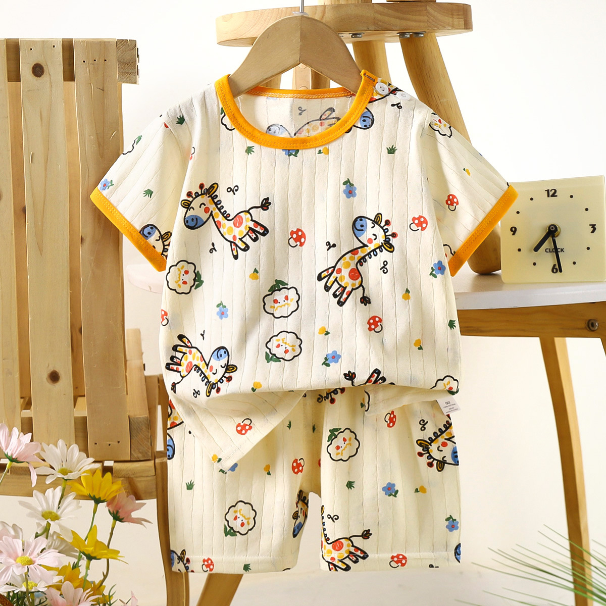 Nuevo traje de bebé de verano de dos piezas de manga corta de algodón para niños, pantalones cortos para bebés, ropa de casa delgada de dibujos animados