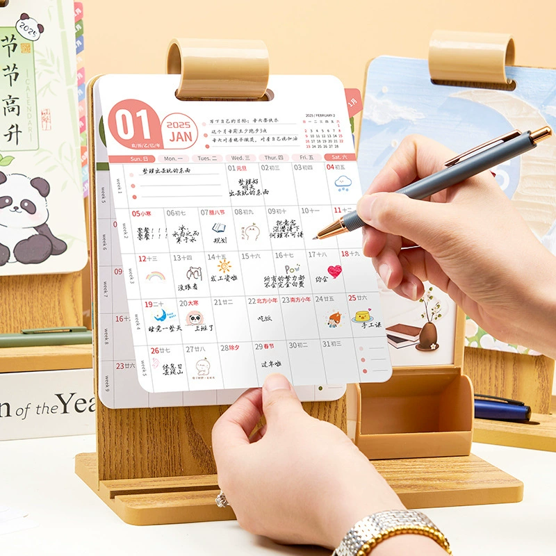 Карандашница/ручка держатель? но информацию: "Pens holder" -> "Пенс держатель" hmm better: "Подставка для ручек"