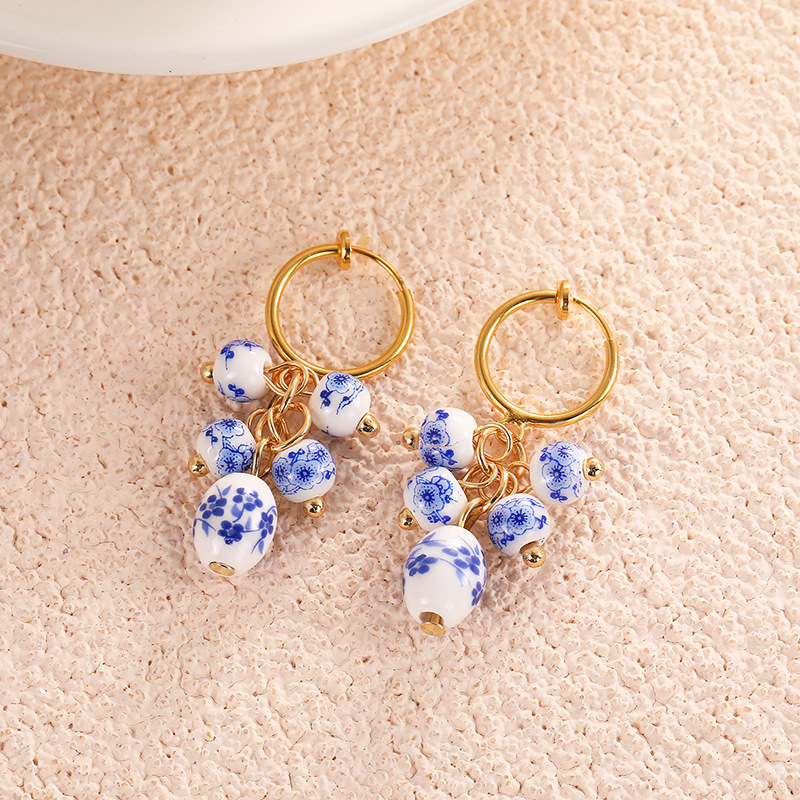 15g Weight Alloy Ear Needle Material Earrings Classification 1 Pair Quantity Daily Occasion Alloy, ceramics Material Flower, Grape Pattern Women's Gender Polished Finish Chinoiserie, Elegant Style 1 Pair Chinoiserie Elegant Flower Grape Alloy Ceramics Earrings 5