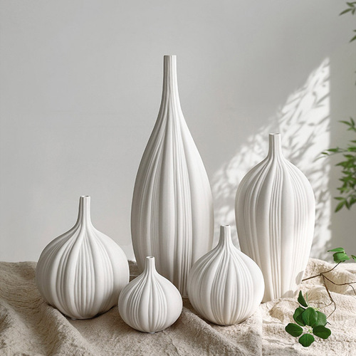 Ceramic garlic-shaped vase home hotel soft decoration home decoration creative furniture Nordic simple modern decoration