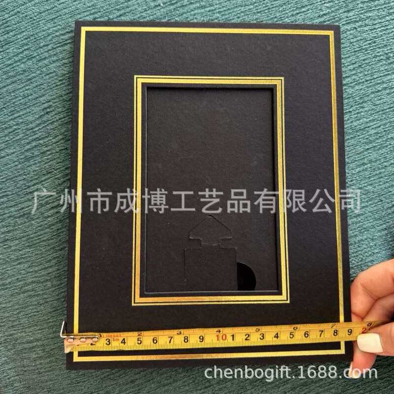Customized Hot Stamping Foil Black Cardboard Photo Frame Black or White Standing Photo Frame Can Be Placed Horizontally or Vertically Customized Hot Stamping Foil Black Cardboard Photo Frame Black or White Standing Photo Frame Can Be Placed Horizontally or Vertically