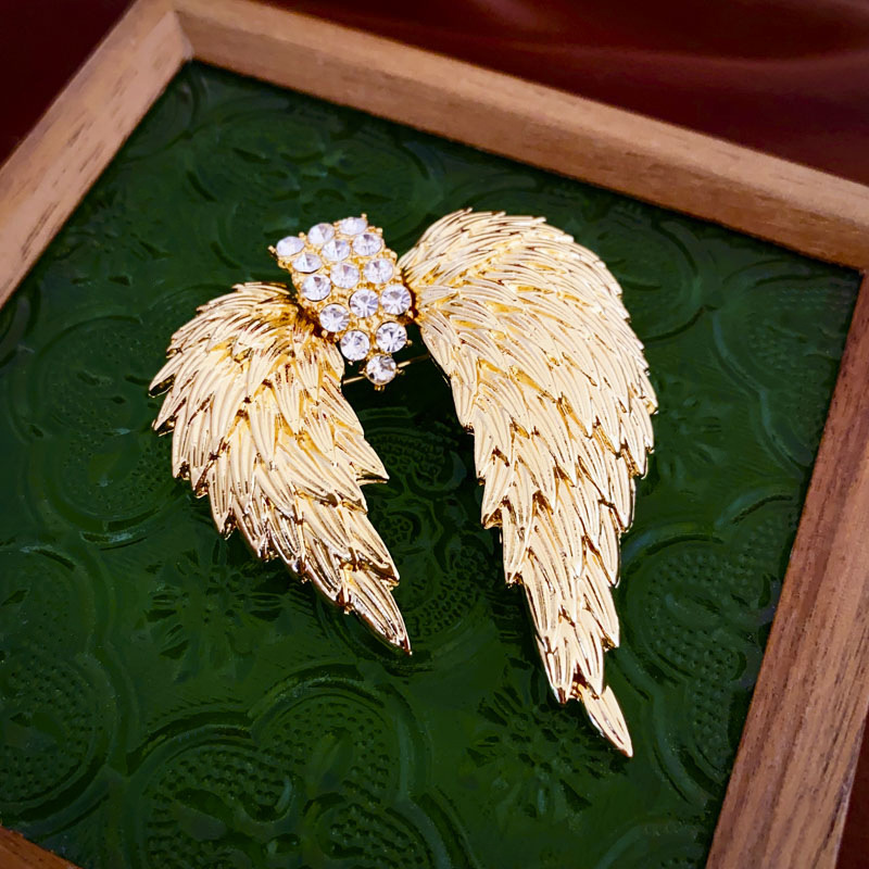 Retro diamante-incrustado alas asimétricas broche francés metal moda anti-exposición elegante de alto grado PIN ramillete para las mujeres