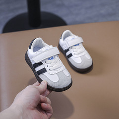 2025春秋タイプのファッション阿甘靴子供靴子供の柔らかい底の運動靴の女の子の徳訓靴の男の子のカジュアルな板靴