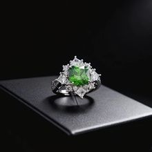 高端奢华首饰仿真祖母绿宝石满钻戒指女 满钻8X8方形培育彩宝戒指