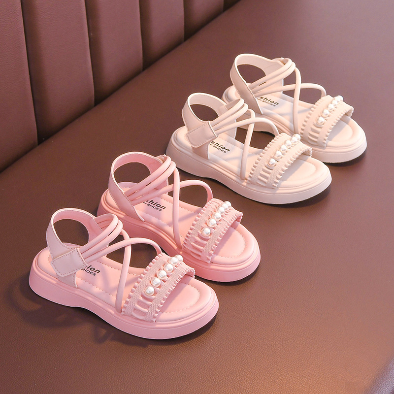 Sandalias para niñas 2025 verano nuevo estilo zapatos de princesa para niños zapatos de playa de suela suave antideslizante de suela suave zapatos para niñas de mediana edad