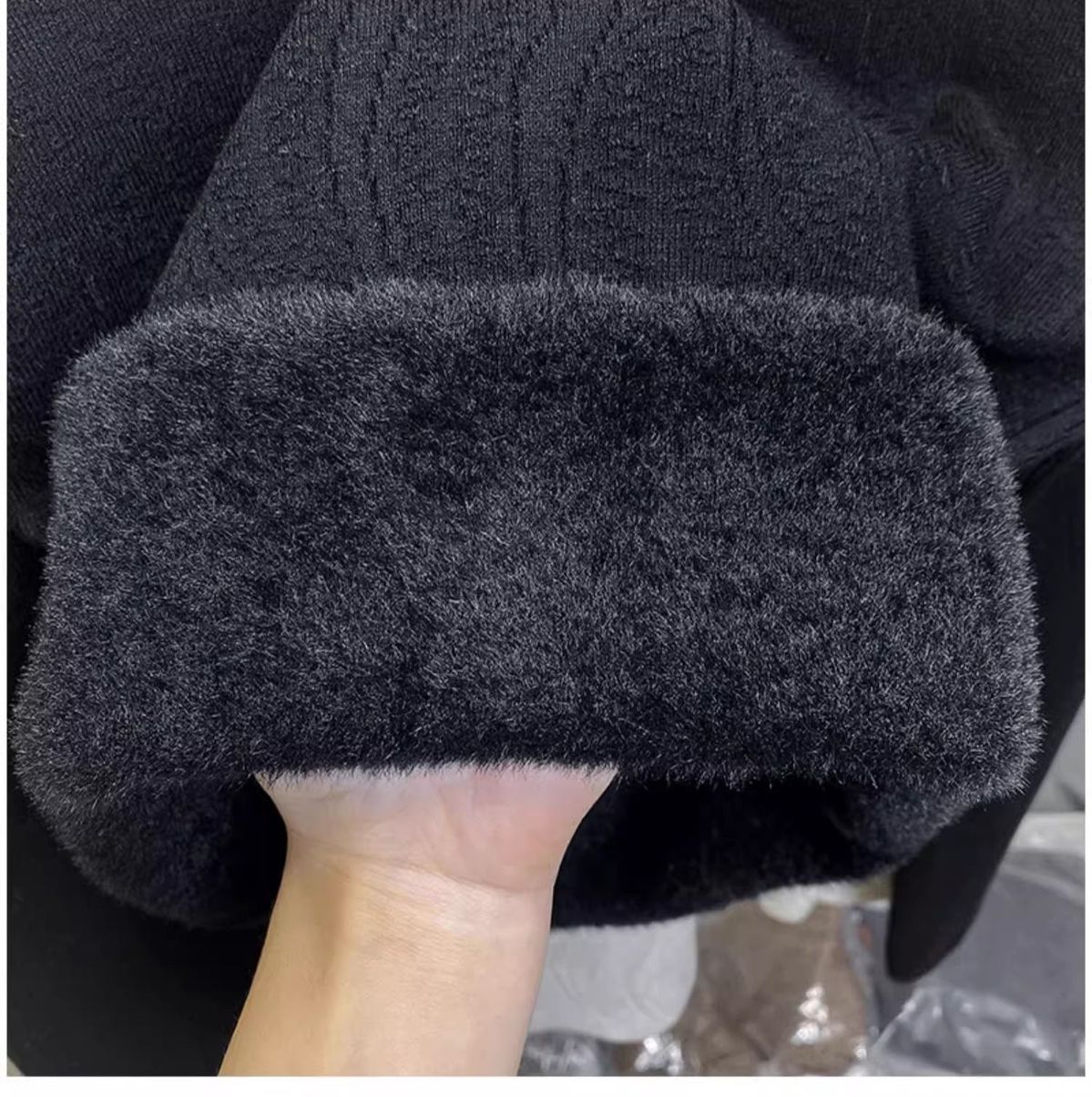 Damen-Fleece-gefütterter Strickpullover – Halbhoher Rollkragen, dickes Winter-Thermooberteil (Weiß, Schwarz, Beige, Khaki, Grau, Rot, Camel, Braun)_voghion.com