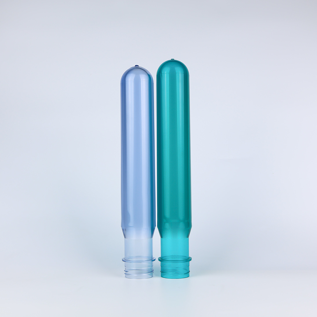 Botella de cinco galones, nuevo material para producir botella de plástico desechable, botella de agua potable de 18.9 litros, botella de plástico.