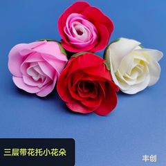 三層の厚い花のついた石けんの花の小さい花の頭は石けんの花のバレンタインデーの教師の日の小さい花束の専用をシミュレーションします。