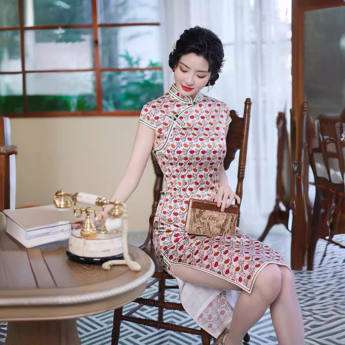 Silk cheongsam