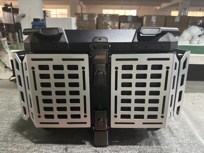 45L motocicleta de aleación de aluminio multifuncional armadura portátil con fondo coche eléctrico maletero negro