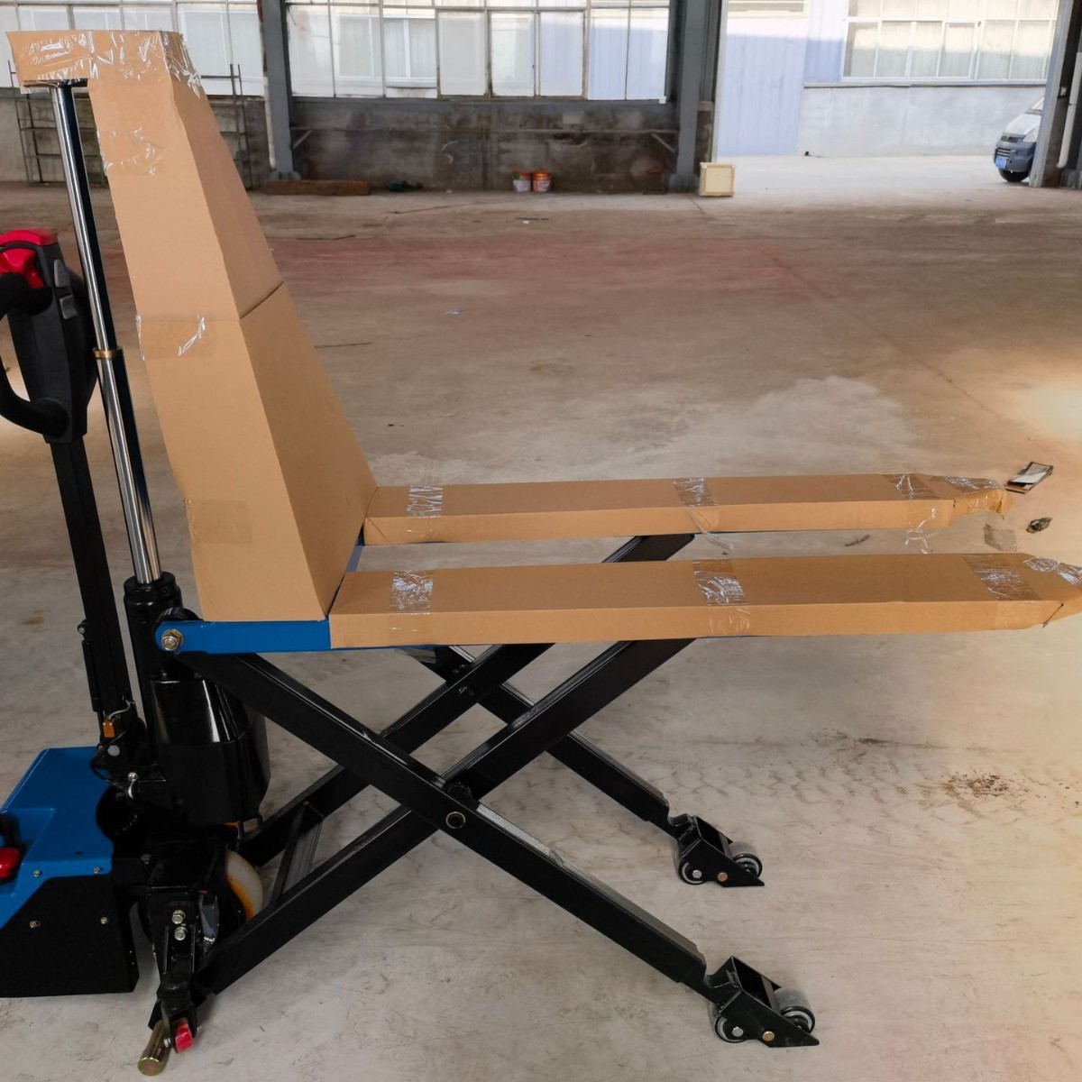 JF电动高起升托盘车搬运车装卸货剪叉式电动高升程搬运车