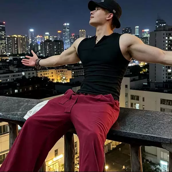 American-Style Henry Collar Ribbed Slim-Fit Vest 2026 New Sweat-Absorbent Quick-Dry Fitness Sleeveless Sports Casual Top for Men
