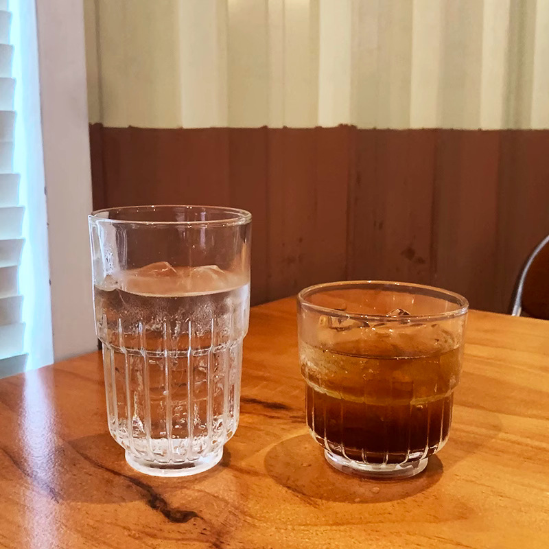Taza de vidrio resistente al calor taza de café helado taza de bebida taza de soda taza de agua burbujeante taza de jugo de frutas taza de vidrio apilada