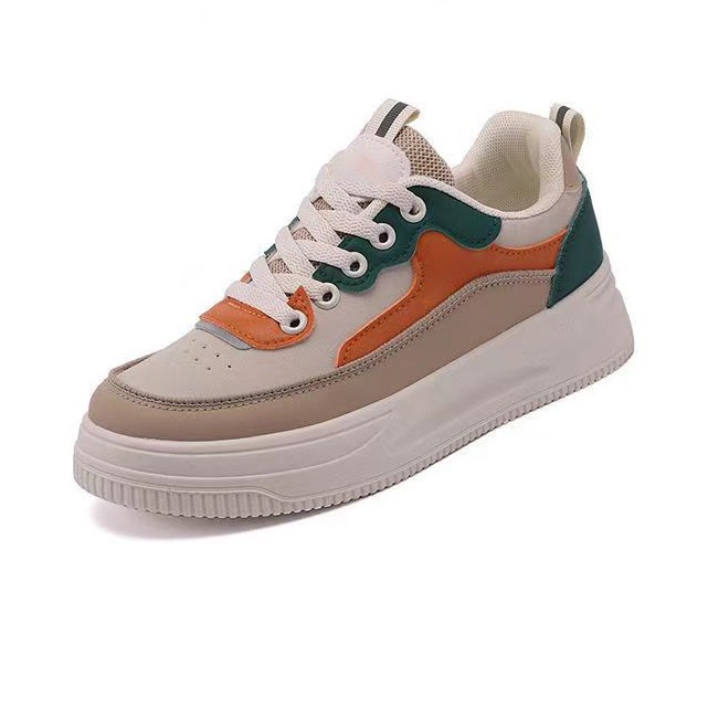 Casual versátil de primavera y otoño de moda para mujeres zapatos de skate estudiantes zapatos blancos cómodos zapatos deportivos de mujer aumentados