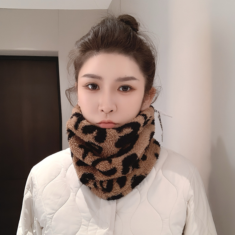 Nuevo sombrero de invierno para mujeres con baubel de vello para montar vehículos eléctricos a prueba de frío, cubierta de sombrero protector, cubierta de sombrero anticongelante