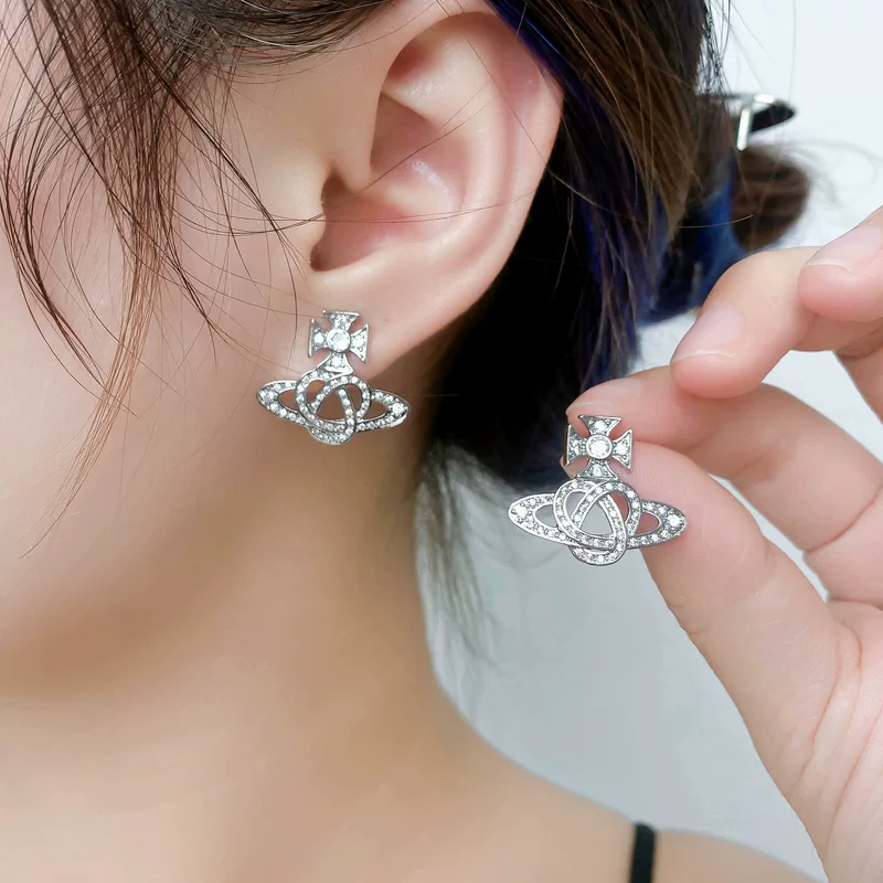 Украшения, инкрустированные diamonds? Let's craft Russian: "Серьги, инкрустированные бриллиантами, стиль лёгкой роскоши, качественный стиль, городской стиль"