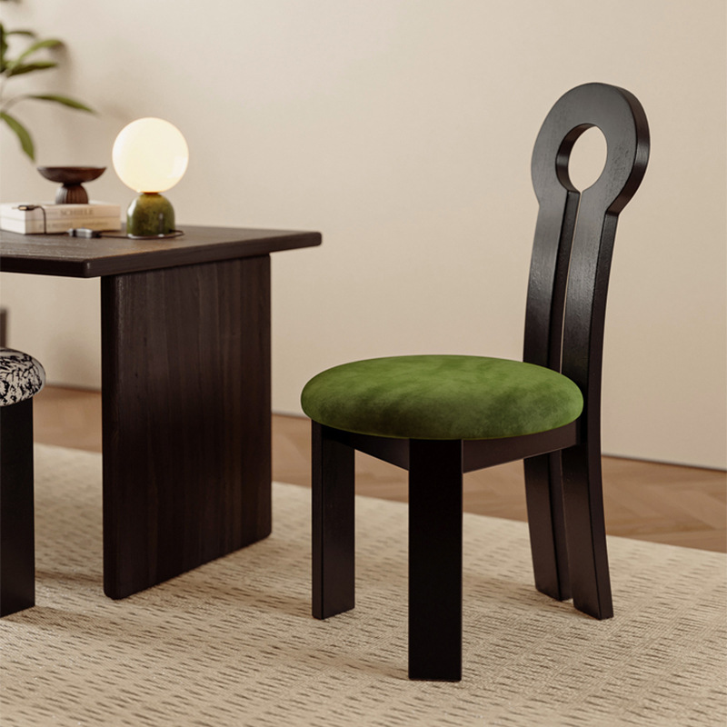 Silla de llave sirena silla de comedor de madera sólida silla de diseño de nuevo estilo ligero silla de respaldo silla de mesa de comedor medieval francesa