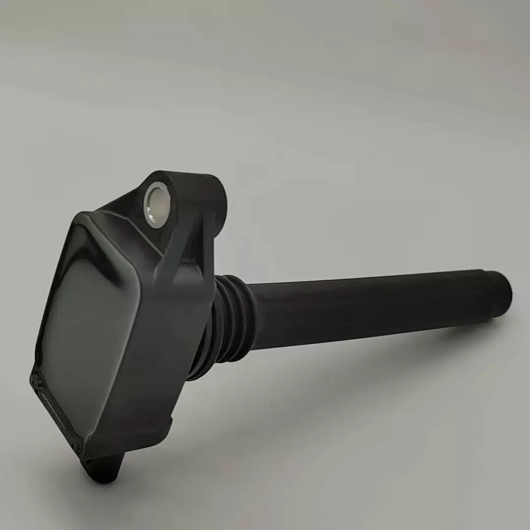 适用于牧马人自由光3.2L吉普汽车点火线圈高压包5149168AI UF648