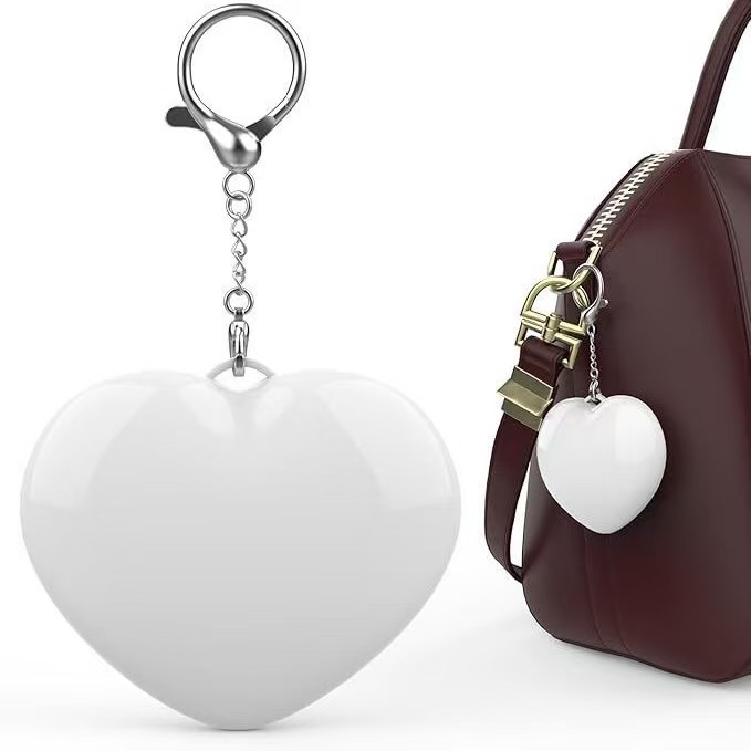Heart-shaped LED Light 3-color Touch-sensitive Heart Keychain
