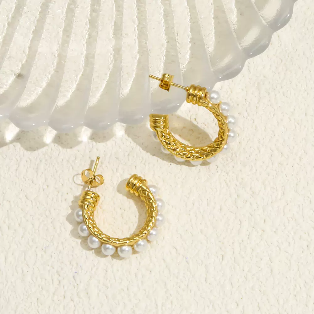不锈钢金色欧美高级感珍珠耳钉时尚C型耳扣百搭轻奢耳饰优雅饰品