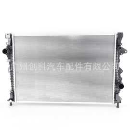 适用吉利发动机水箱 19款路虎极光2.0 LR075360 J9C7323 LR135901