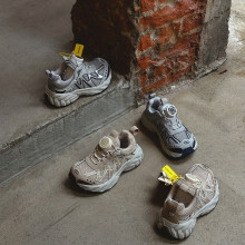 萌萌童鞋2025秋款新品男女童旋转扣运动鞋中大童套脚跑步鞋老爹鞋