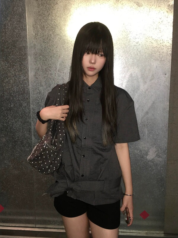 Ribbon-tie waist slimming casual elegant short-sleeved straight-shoulder shirt for men and women, summer loose-fitting stylish shirt jacket Ribbon-tie waist slimming casual elegant short-sleeved straight-shoulder shirt for men and women, summer loose-fitting stylish shirt jacket