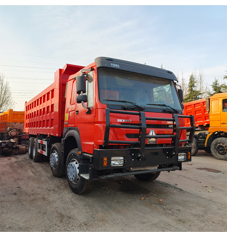 China's Howo Front-Four-Wheel, Rear-Eight-Wheel Dump Truck, Howo 420-Horsepower Self-Unloading Truck for Mining, Sand and Gravel Transport, and Earthmoving