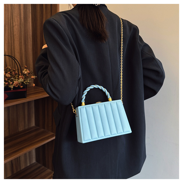 438g Weight Synthetic Leather Lining Material Sewing Thread Fashion Element Lock clasp Closure Type Single Shoulder Strap Strap Type Shoulder Bag Bags Type Holiday, Travel, Shopping Occasion PU Material Solid Color Pattern All Seasons Season Women's Gender Elegant, Streetwear Style Square Shape Medium Size Women's Medium PU Solid Color Elegant Streetwear Sewing Thread Square Lock Clasp Shoulder Bag 12