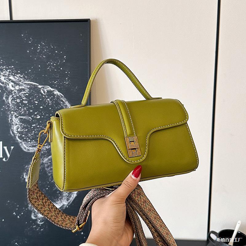 真皮包包女2024新款小众原创高级感女包轻奢复古剑桥手提斜挎小包
