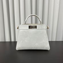 ͨ����ʽ���L�ٴ�r��С؈���L�ٰ�������i�۰��μ�б���ŮƤ��