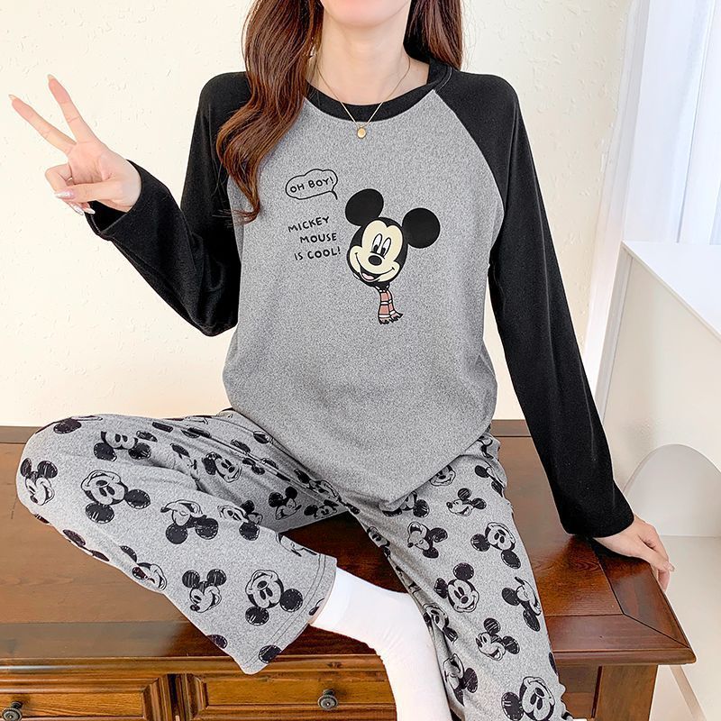 Invierno al por mayor transfronterizo con cojín de pecho doble cuello largo impresión de dibujos animados pijamas de mujer de terciopelo casual simple y cálido