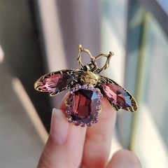 ファッションバロック風ドリルミツバチブローチ昆虫防走光胸花レトロ宮廷正装アクセサリー高級感