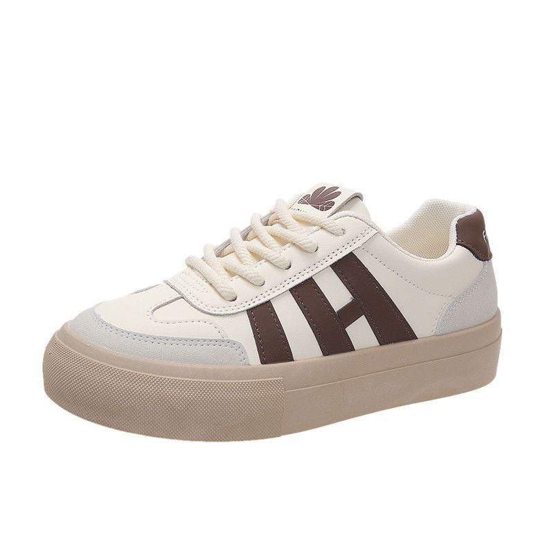 Zapatillas blancas de suela gruesa para mujer, nuevo modelo otoño 2025, zapatillas retro casuales transpirables y versátiles, calzado deportivo de exportación para estudiantes.