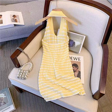 2025夏季新款设计感小众收腰别致甜辣修身甜美无袖韩版气质连衣裙