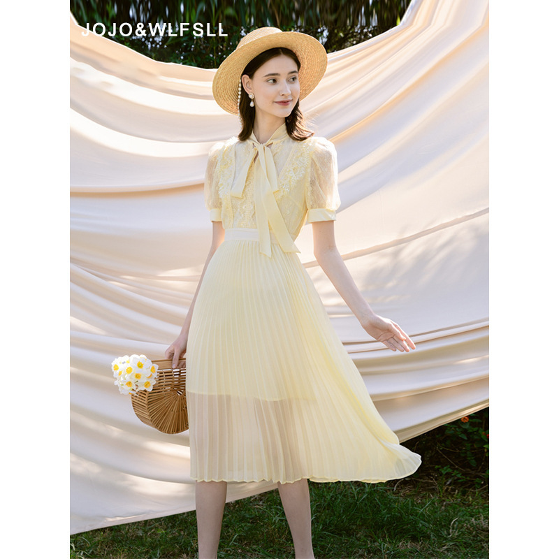 In Stock Gourcuff Women's Clothing 2026 Spring New French Elegant Lace Patchwork Dress Pleated Long Skirt