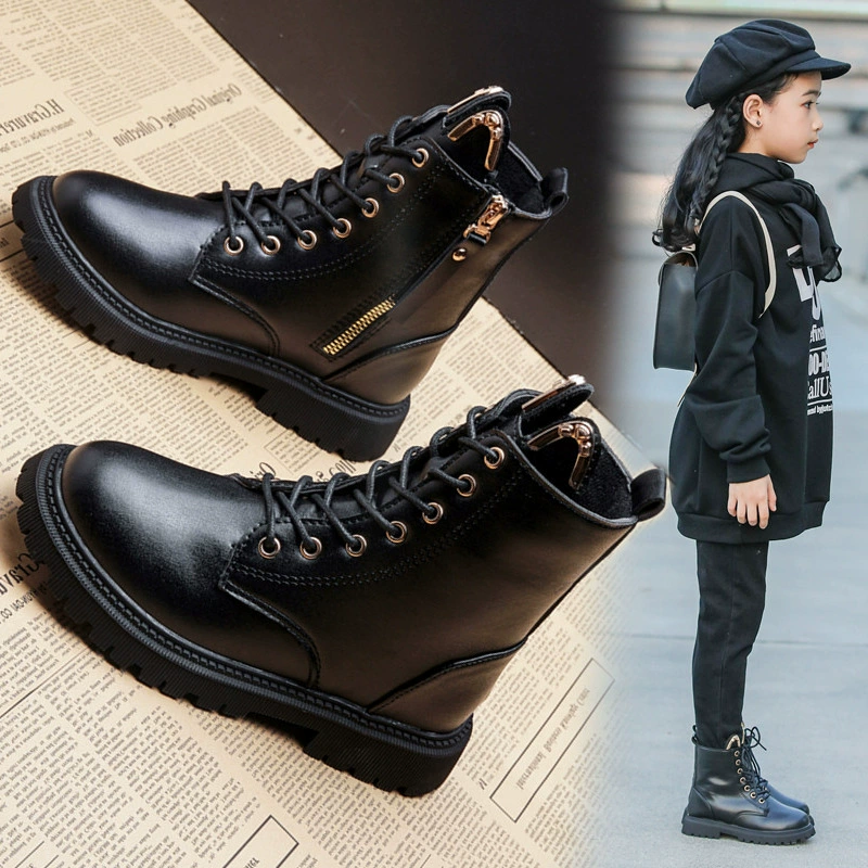 Детские ботинки Мартин, короткие ботинки для девочек, корейская версия, британский стиль, новая модель осень-зима 2025 года, одинарные ботинки в стиле принцессы, кожаные ботинки для маленьких девочек.