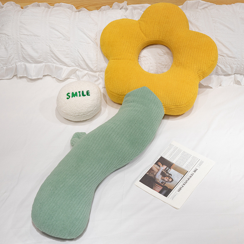 Almohada Larga en Forma de Flor de Peluche Suave para Cama y Dormitorio image 7