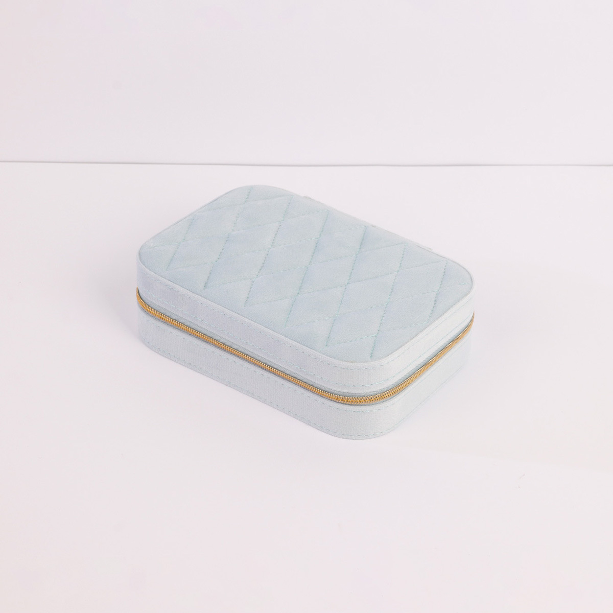 ��Լ��Я��Ʒ�������鱦����������Ʒ�����������κ��ֻ�����