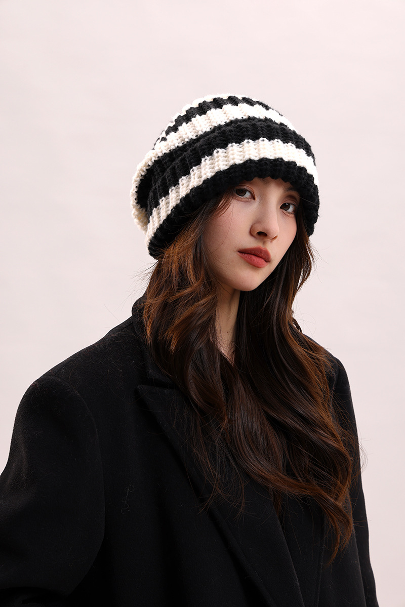 Cappello a sacco con viso a righe grande circonferenza della testa cappello di lana per le donne in autunno e inverno, viso piccolo, caldo lavorato a maglia freddo_voghion.com