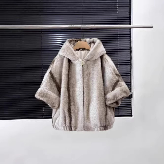 New cross-border trade product: Batwing style loose-fitting European size faux mink fleece zip-up hooded thick women's fur coat