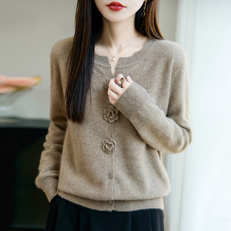 100纯羊毛立体钩花针织开衫外套女2025新款毛衣外穿秋冬女装上衣|undefined