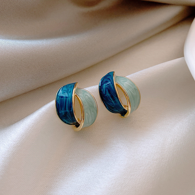 Pendientes coreanos con forma de arco geométrico, diseño retro de moda, elegantes pendientes de celebridades de internet, pendientes para mujer
