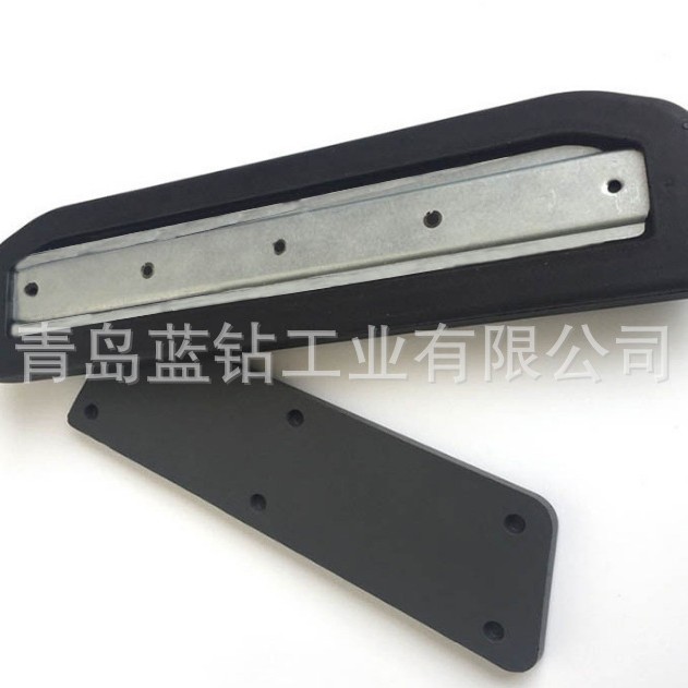 PU聚氨酯扶手 PU自结皮发泡扶手内包五金塑胶件发泡一体成型