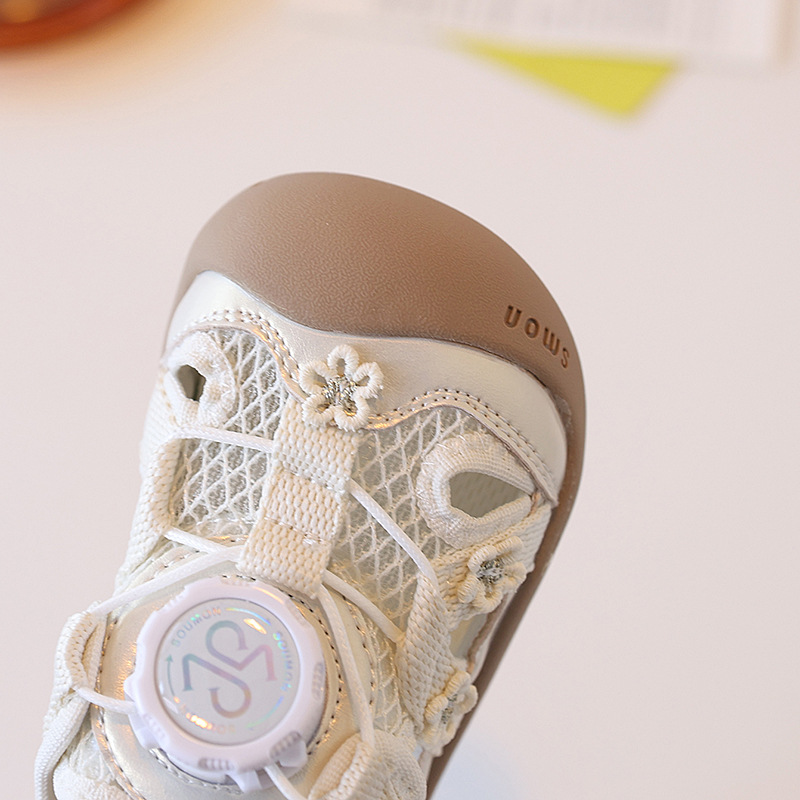 Children's fashionable sandals